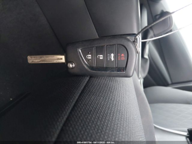5YFB4MDE5PP071950 Toyota COROLLA LE