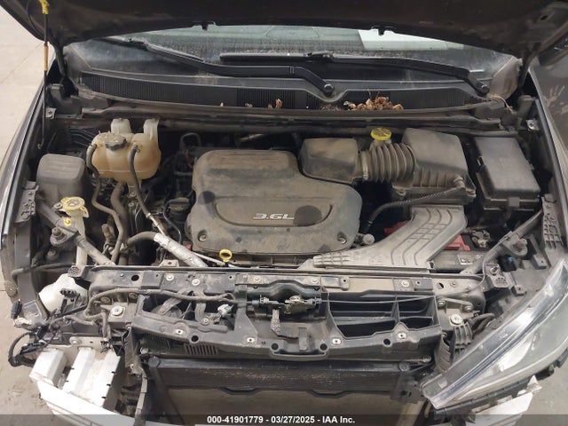 2C4RC1BG1HR794961 Chrysler Pacifica Touring-l
