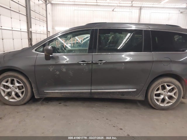 2C4RC1BG1HR794961 Chrysler Pacifica Touring-l