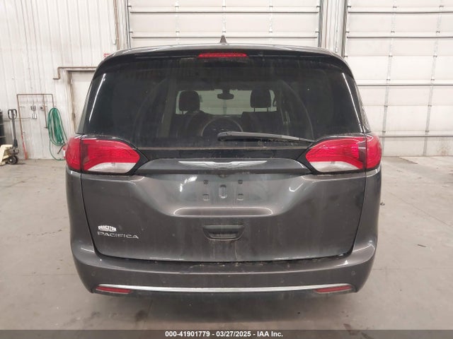 2C4RC1BG1HR794961 Chrysler Pacifica Touring-l