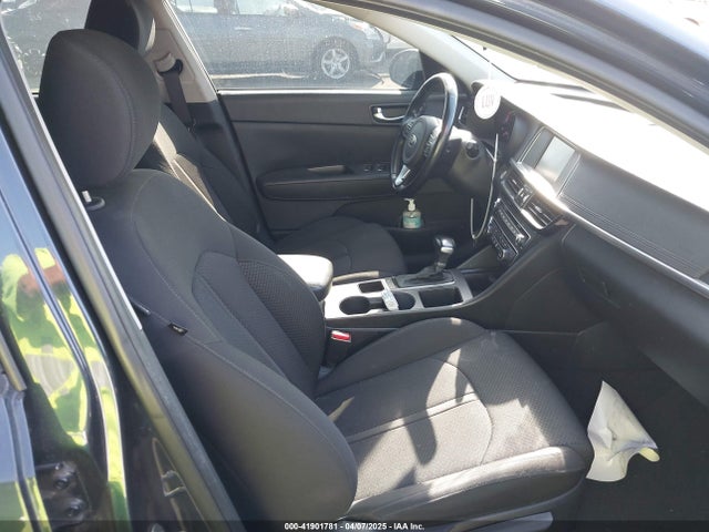 KNAGT4LE9J5023217 KIA Optima Hybrid Premium