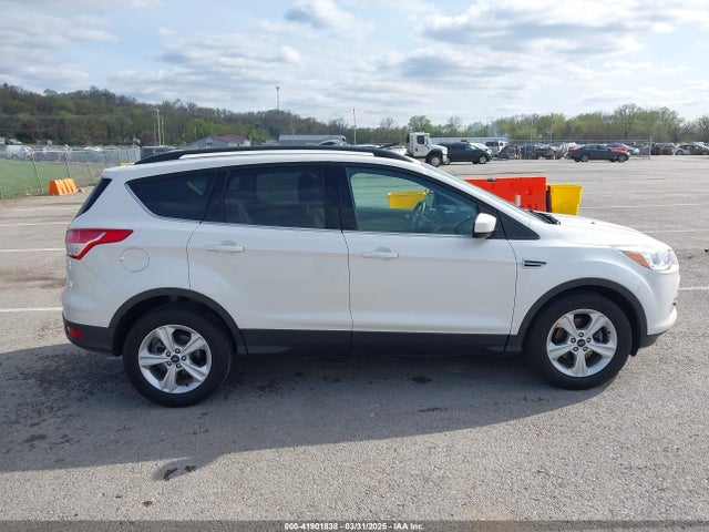 1FMCU0GX4GUC55365 Ford ESCAPE SE