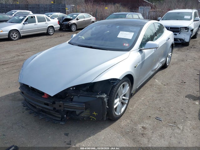 2015 TESLA MODEL S 5YJSA1H2XFFP74493 Photo 1