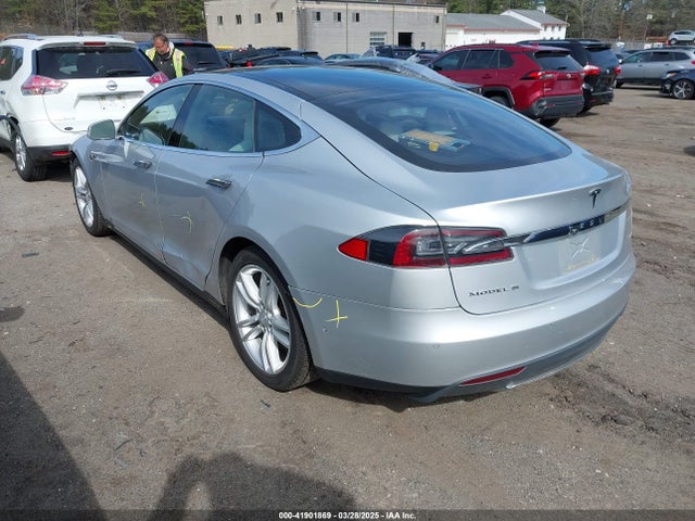 2015 TESLA MODEL S 5YJSA1H2XFFP74493 Photo 2