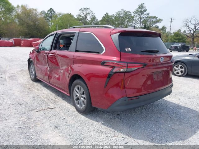 5TDJRKEC4NS096888 Toyota SIENNA XLE