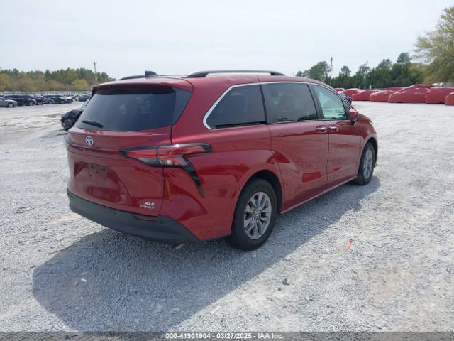 5TDJRKEC4NS096888 Toyota SIENNA XLE