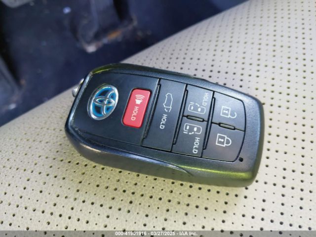 5TDZRKEC6RS209376 Toyota Sienna Limited