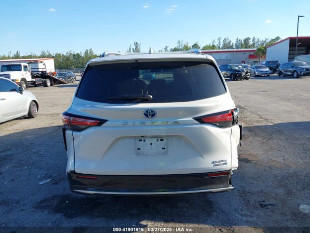 5TDZRKEC6RS209376 Toyota Sienna Limited