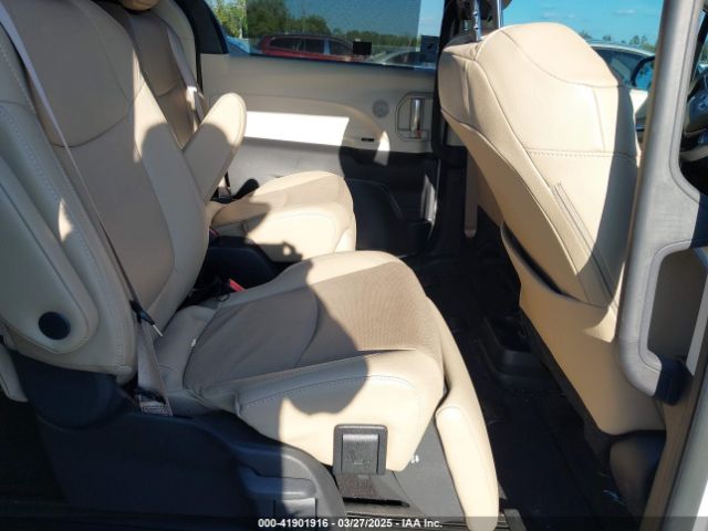 5TDZRKEC6RS209376 Toyota Sienna Limited