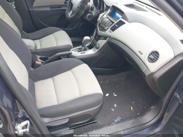 1G1PA5SG6E7400770 Chevrolet Cruze Ls Auto