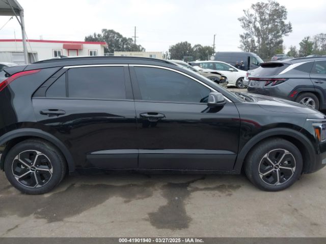 KNDCR3LE0P5108224 KIA NIRO EX
