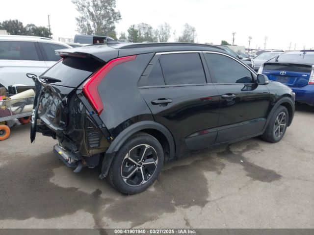 KNDCR3LE0P5108224 KIA NIRO EX