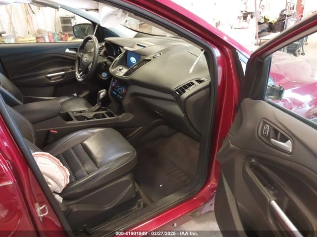 1FMCU9HD7JUB52313 Ford ESCAPE SEL