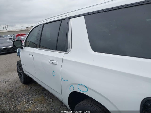 1GNSKCKD2NR174442 Chevrolet Suburban 4wd Lt