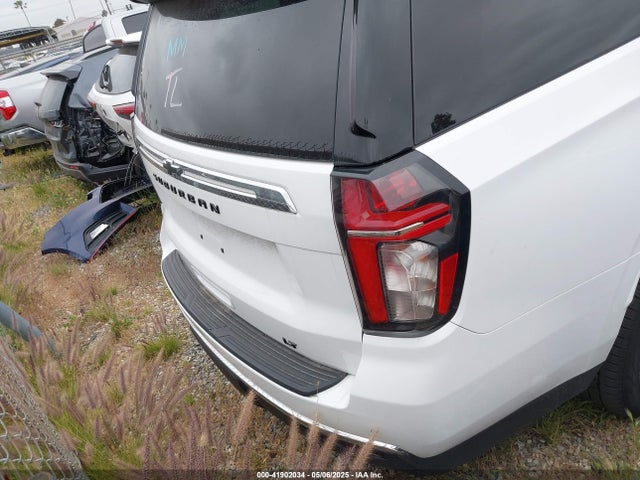 1GNSKCKD2NR174442 Chevrolet Suburban 4wd Lt
