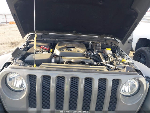 1C4HJXDNXKW521175 Jeep Wrangler Unlimited Sport S 4x4