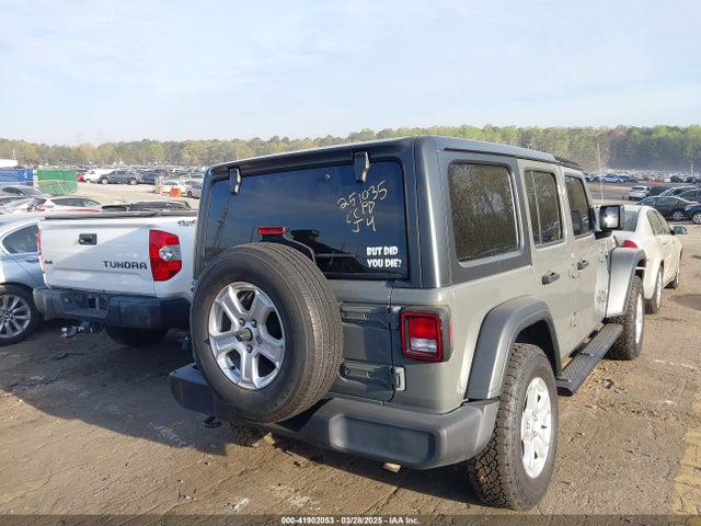 1C4HJXDNXKW521175 Jeep Wrangler Unlimited Sport S 4x4