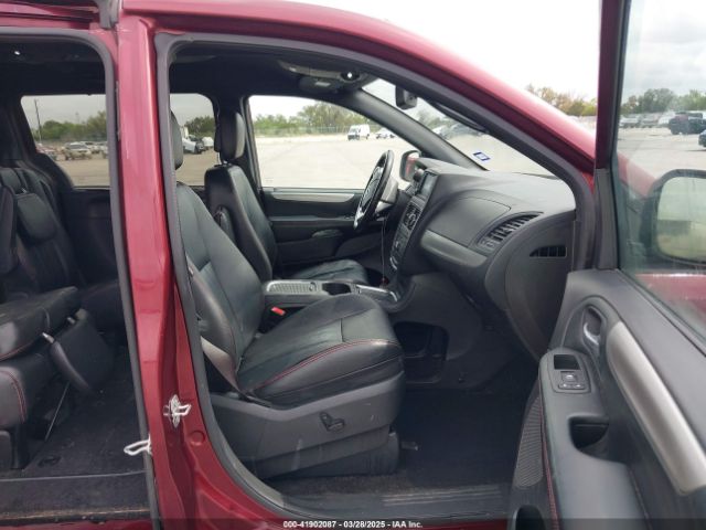 2C4RDGEG9KR765114 Dodge Grand Caravan Gt