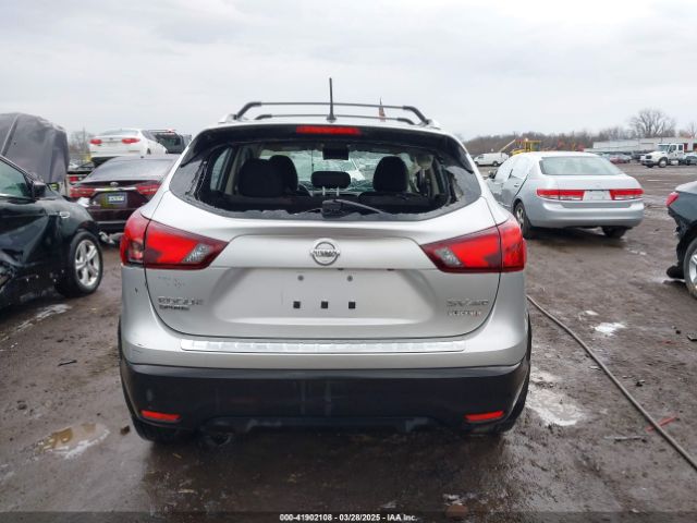 JN1BJ1CR9HW132076 Nissan Rogue Sport Sv