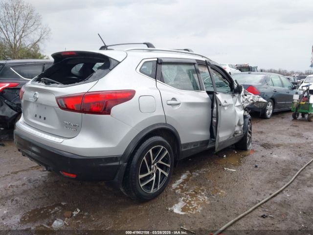 JN1BJ1CR9HW132076 Nissan Rogue Sport Sv
