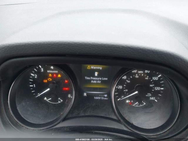 JN1BJ1CR9HW132076 Nissan Rogue Sport Sv