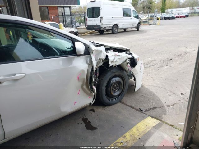 2T1BURHE5HC882074 Toyota COROLLA LE