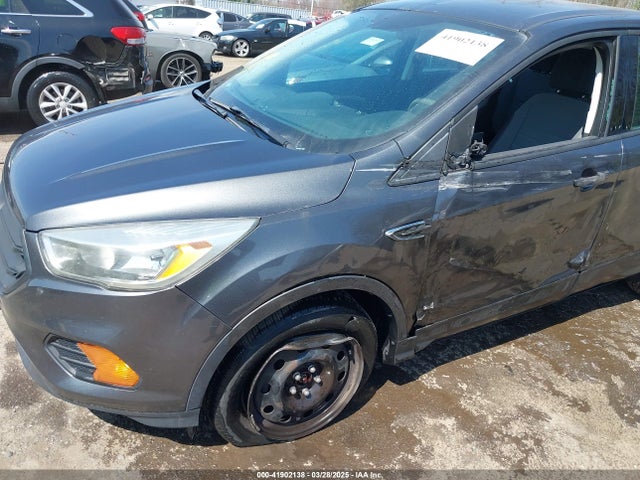 1FMCU0F7XHUC60864 Ford ESCAPE S