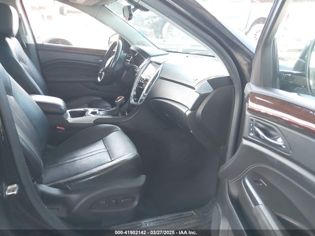 41902142 :رقم المزاد ، 3GYFNCE3XDS568605 vin ، 2013 Cadillac Srx Luxury Collection مزاد بيع