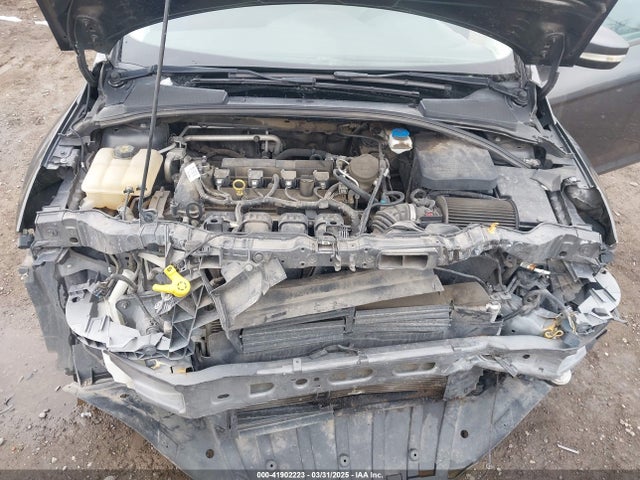 Ford Focus 2015 1FADP3K22FL292048 Image 10