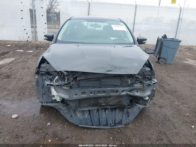 Ford Focus 2015 1FADP3K22FL292048 Image 12