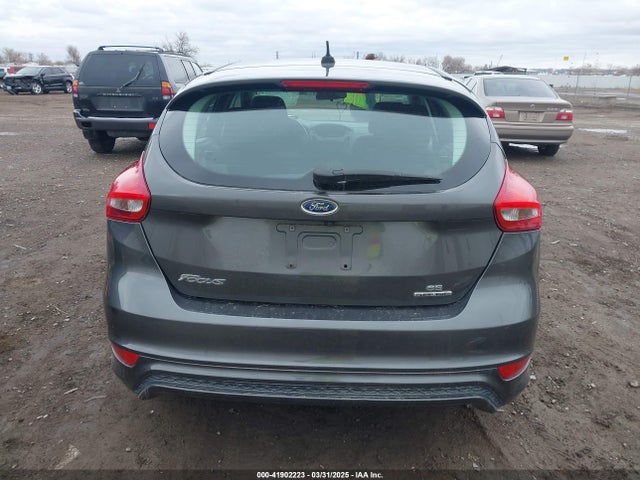 Ford Focus 2015 1FADP3K22FL292048 Image 16