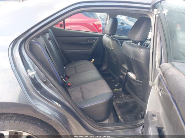 2T1BURHE8KC155695 Toyota COROLLA SE