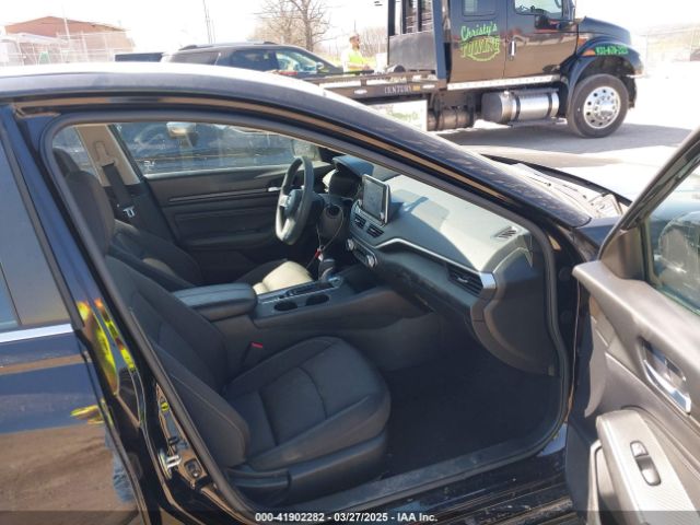 1N4BL4BWXLC264683 Nissan Altima S Intelligent Awd