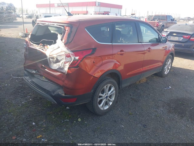 1FMCU0GD4KUA97690 Ford ESCAPE SE