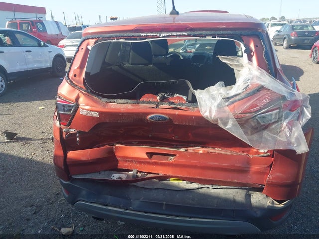 1FMCU0GD4KUA97690 Ford ESCAPE SE