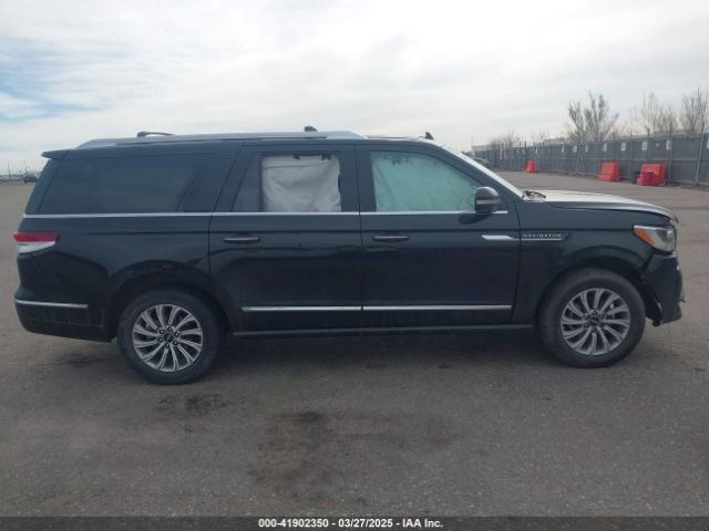 5LMJJ3NG4REL06961 Lincoln Navigator Premiere L