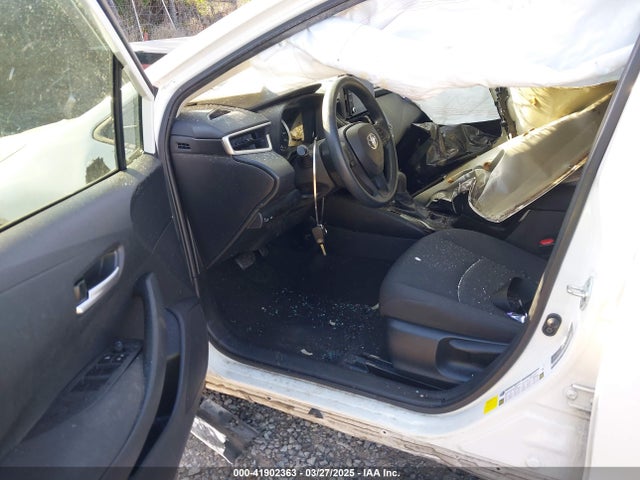 5YFEPRAEXLP092941 Toyota COROLLA LE