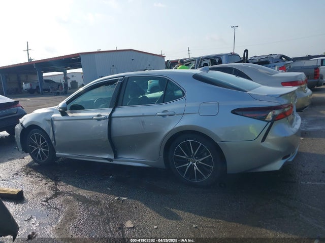 4T1G11AKXMU599663 Toyota CAMRY SE