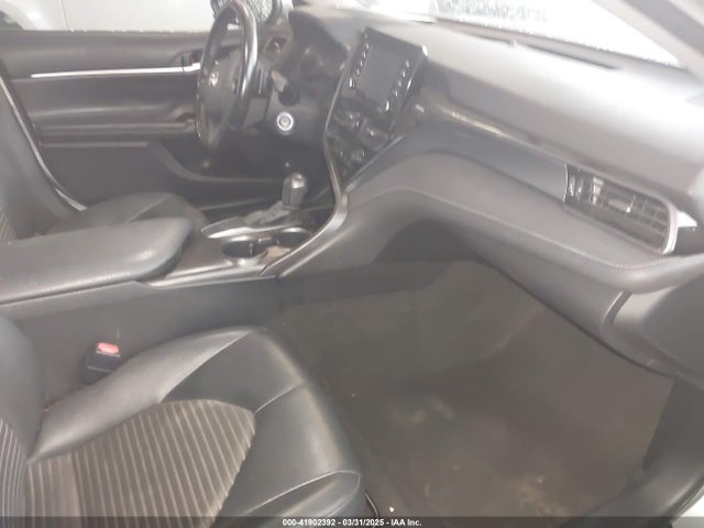 4T1G11AKXMU599663 Toyota CAMRY SE