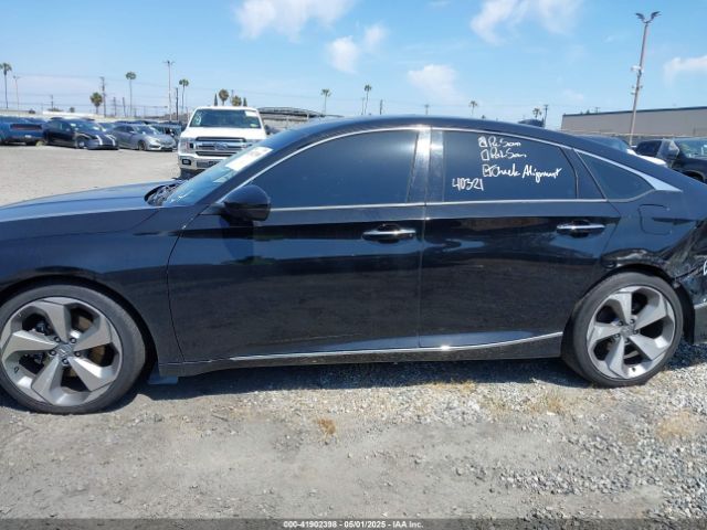 1HGCV1F94JA103123 Honda Accord Touring