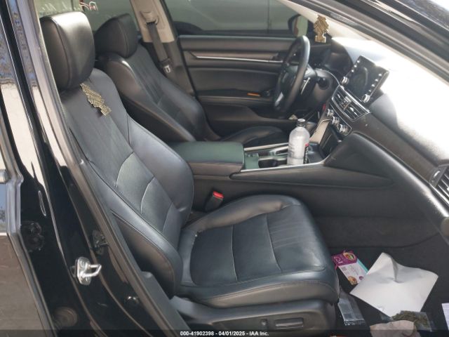1HGCV1F94JA103123 Honda Accord Touring