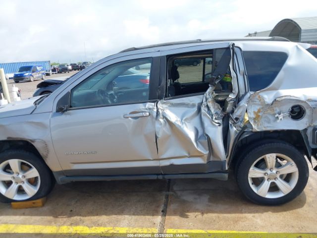 1C4NJCBA2GD600516 Jeep Compass Sport