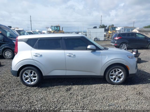 KNDJ23AU0M7747371 KIA SOUL S