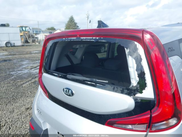 KNDJ23AU0M7747371 KIA SOUL S
