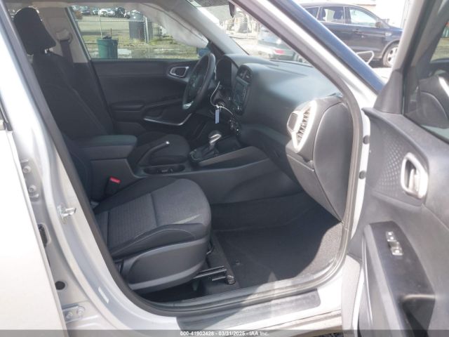 KNDJ23AU0M7747371 KIA SOUL S