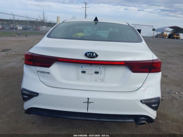 3KPF24AD2KE042693 KIA Forte Lxs