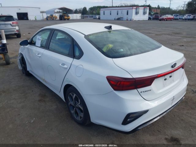 3KPF24AD2KE042693 KIA Forte Lxs