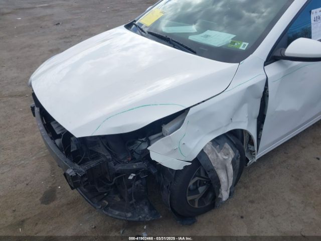 3KPF24AD2KE042693 KIA Forte Lxs