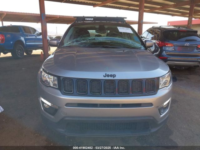 3C4NJCBB0JT300192 Jeep Compass Altitude Fwd