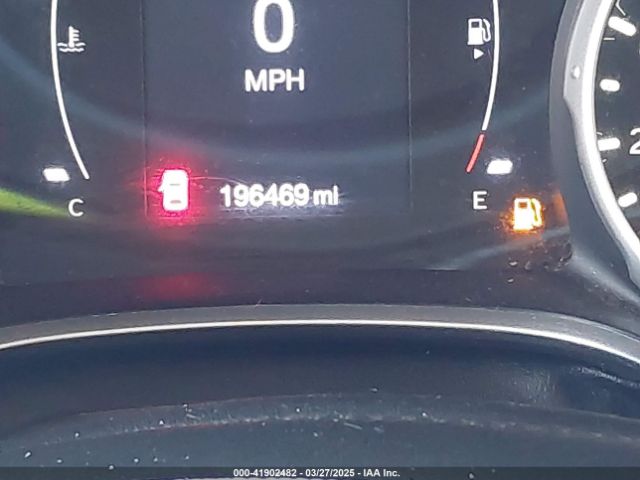 3C4NJCBB0JT300192 Jeep Compass Altitude Fwd